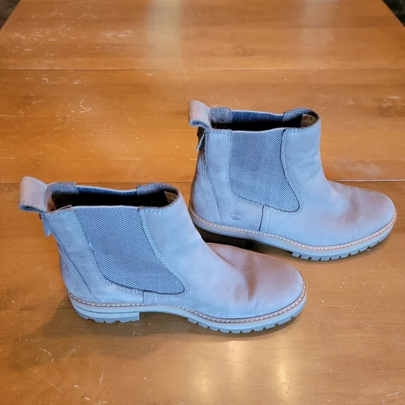 Timberland Women's Courmayeur Valley Chelsea Boot in taupe nubuck leather - Picture 6 of 11